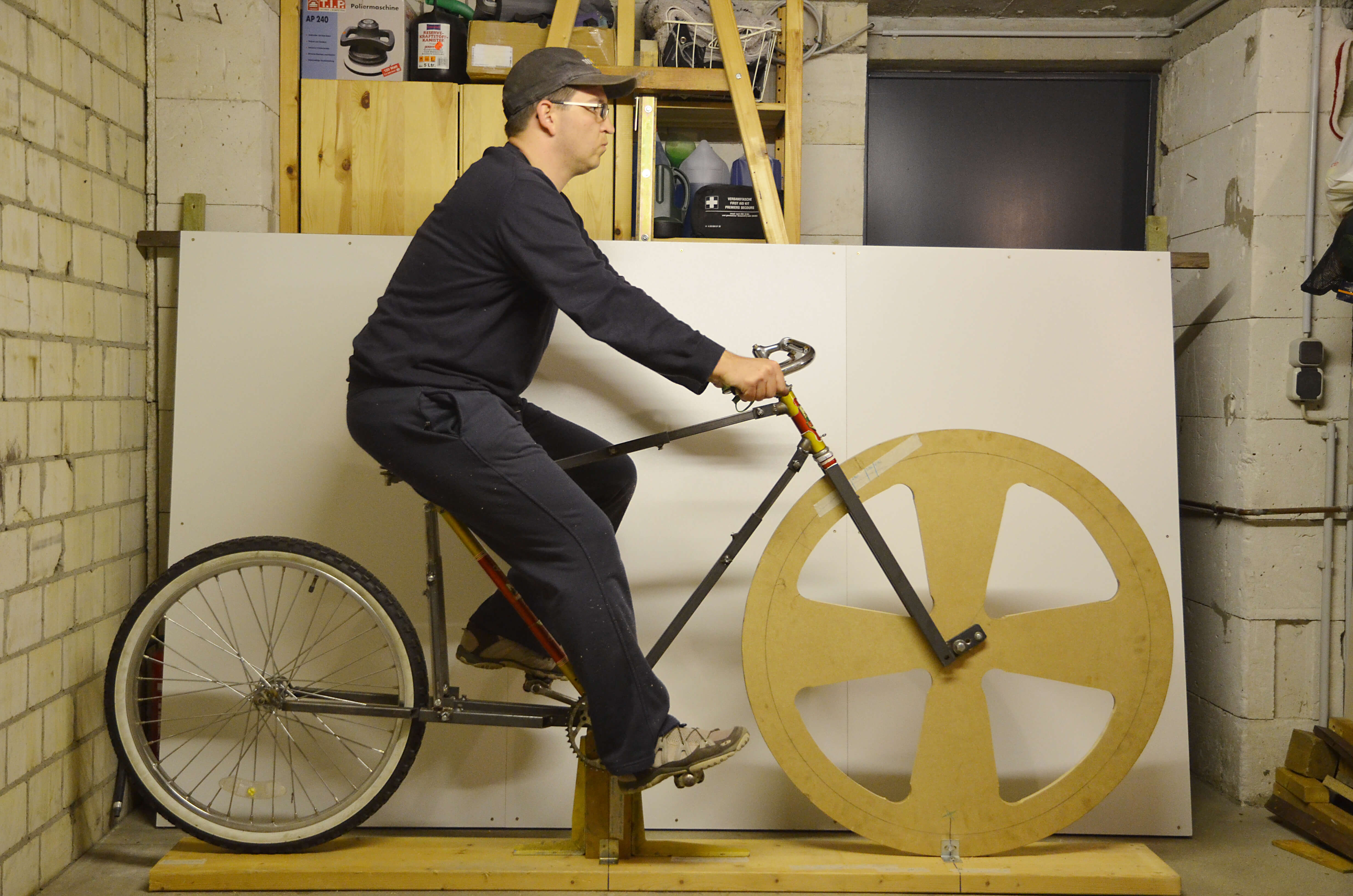 adiBike ES 12
