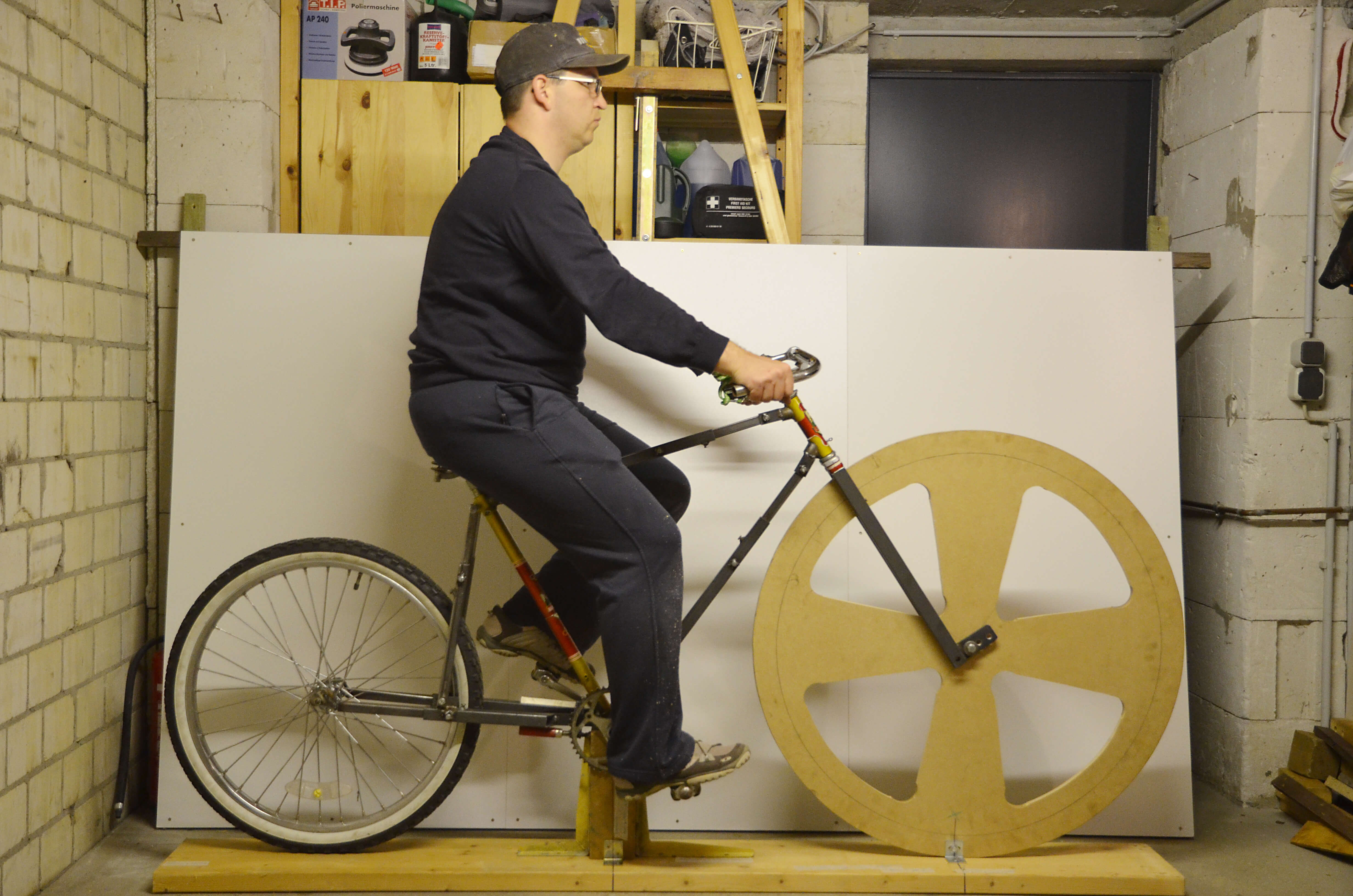 adiBike ES 13