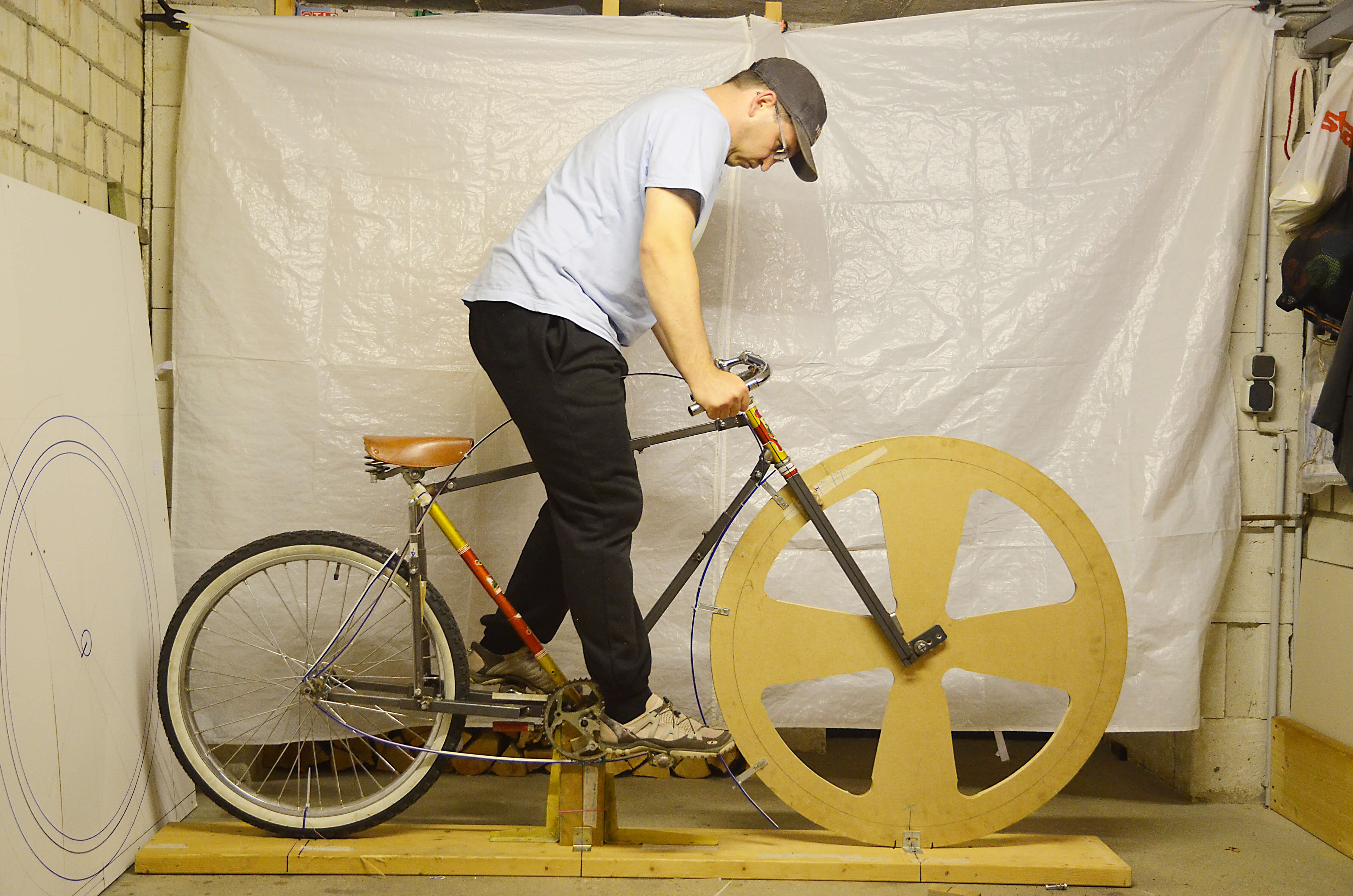 adiBike ES 8